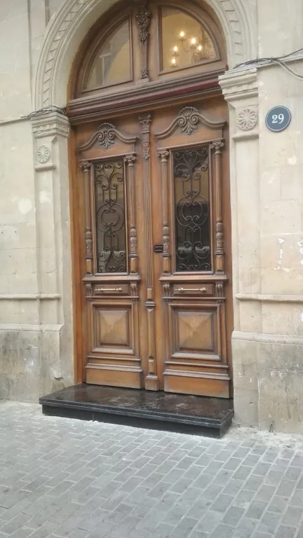 Площадь фонтанов - сердце центра Баку