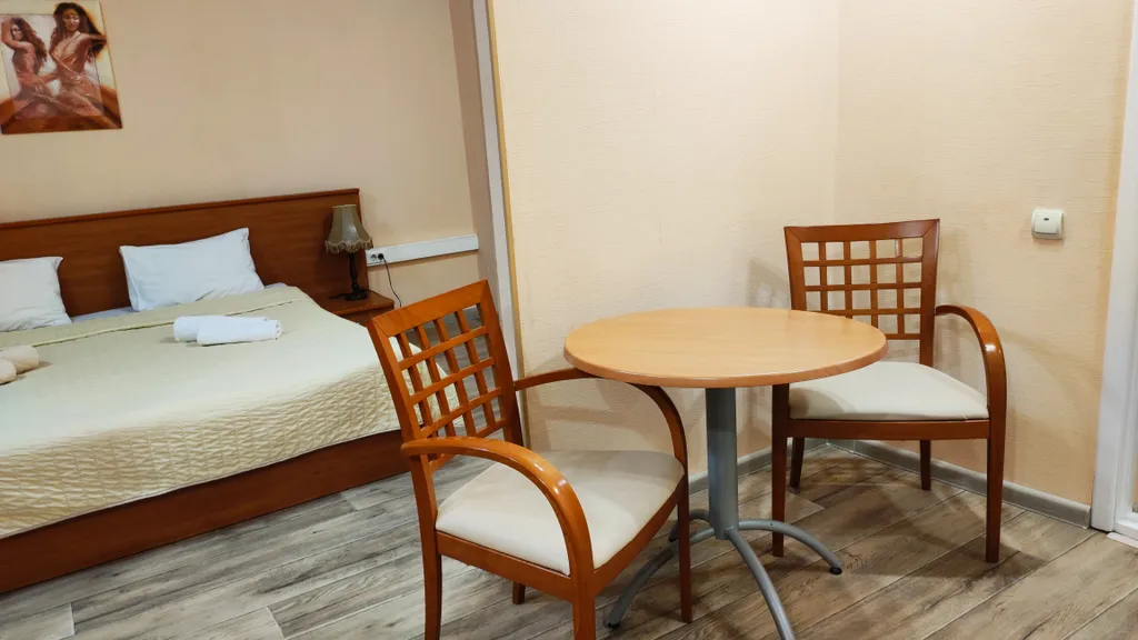 Квартира Квартира Улучшенный двухместный номер с дополнительным спальным местом — Екатеринбург