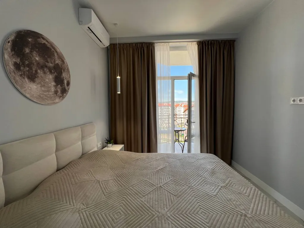 Дизайнерская 2-я квартира