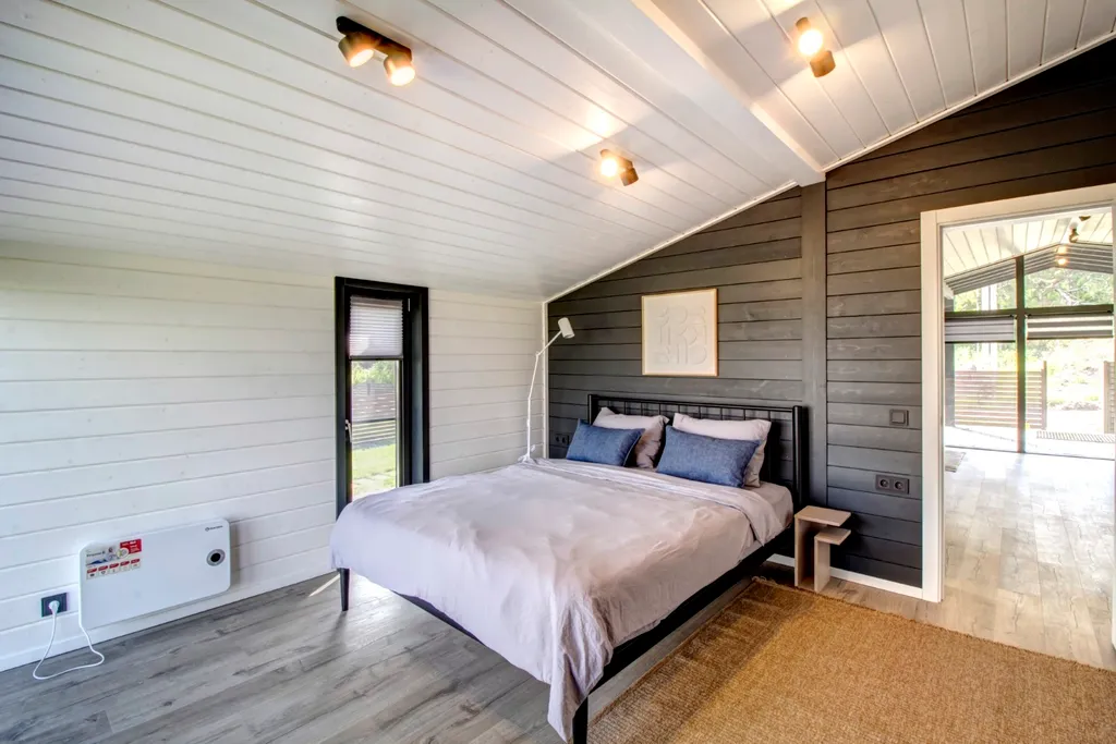 Дoм с видом на лec