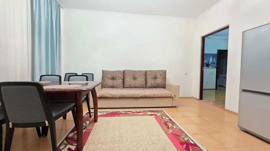 Евротрешка с 2-мя кроватями и раскладным диваном в центре