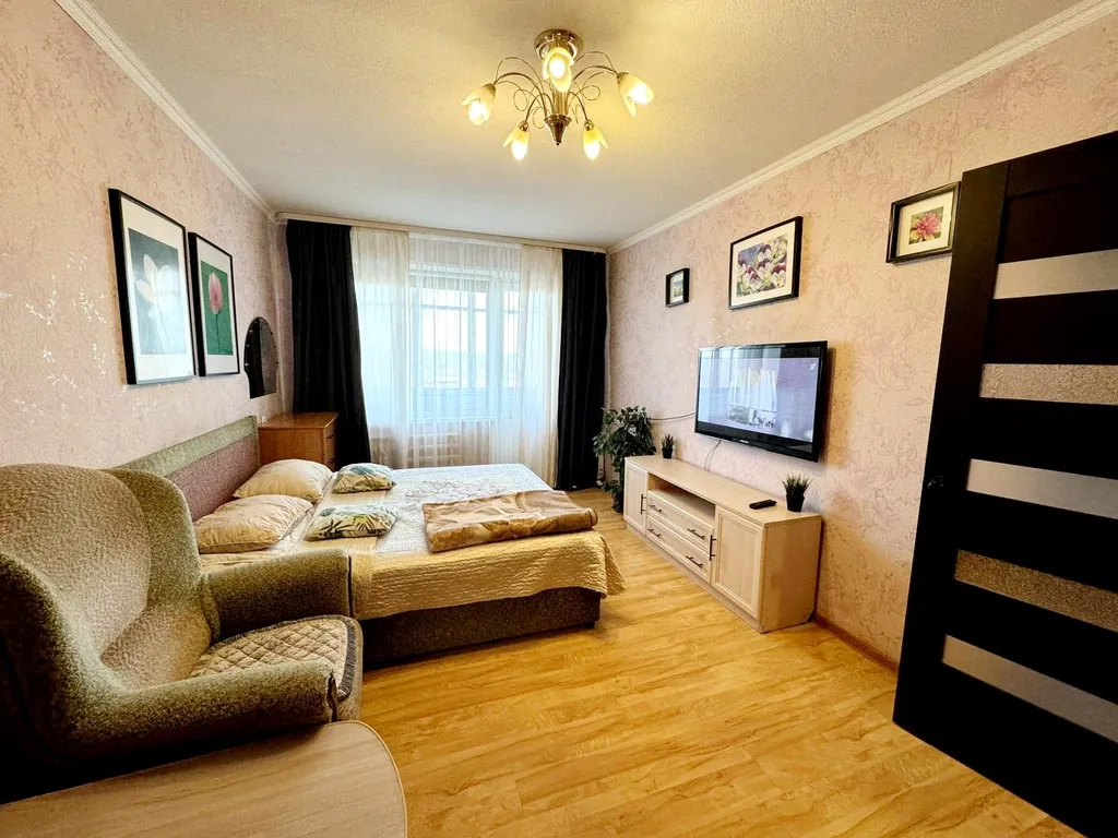 1-комнатная квартира с красивым видом на залив и горы