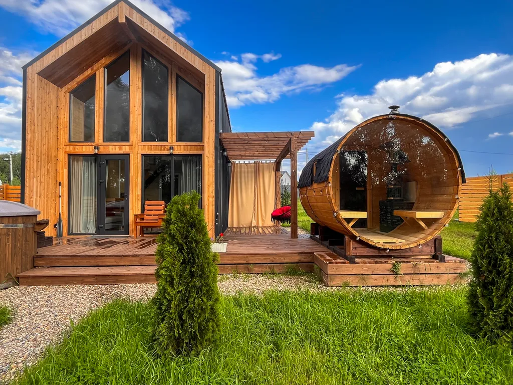 Дом с купелью и баней