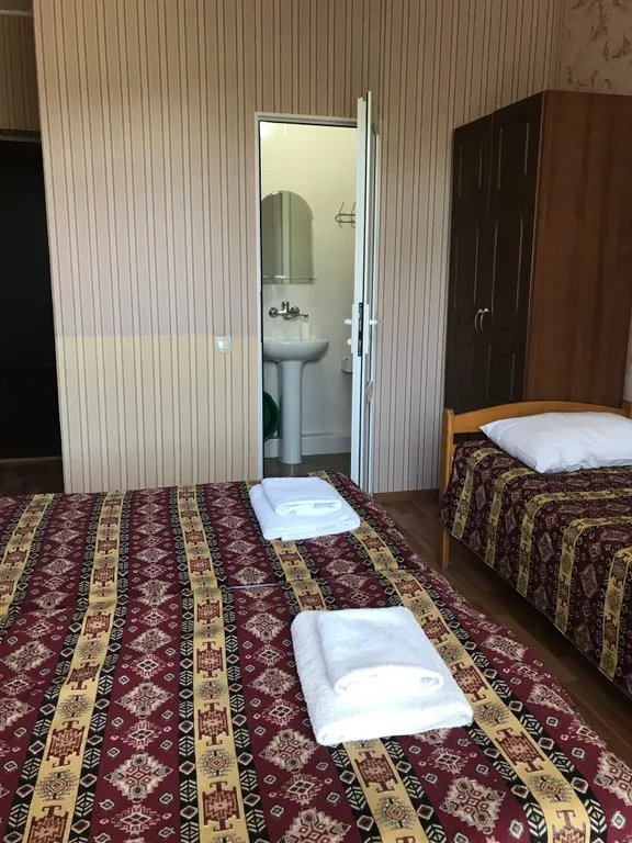 Квартира Квартира Уютный номер с видом на горы и море — Лазаревское