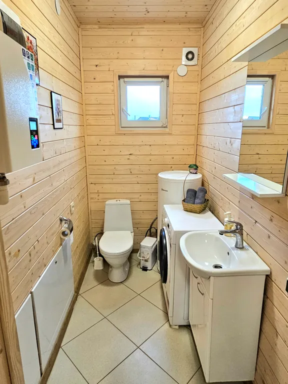 Коттедж Коттедж с баней на дровах и горячем уличным чаном — Снегиревка