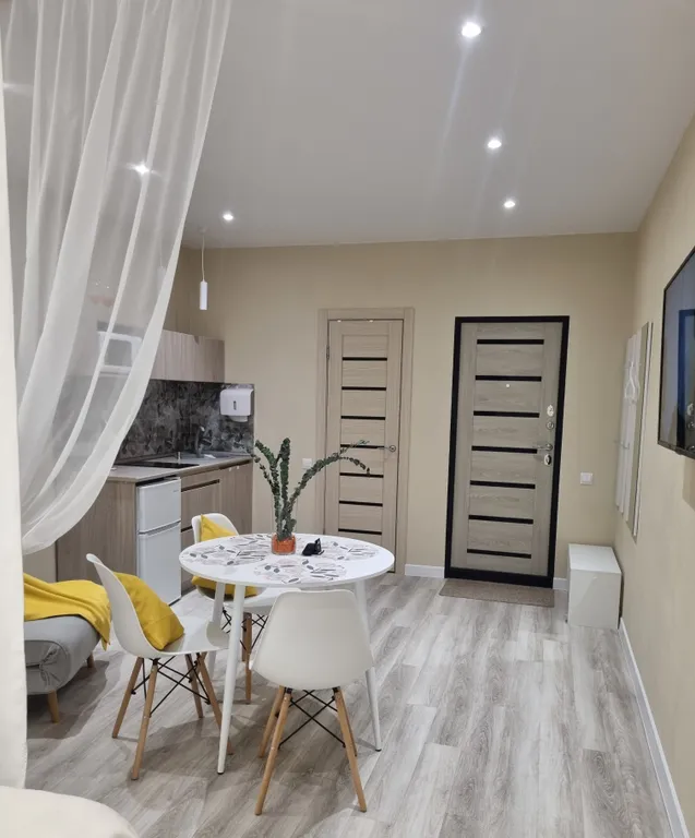 Студия рядом с Аэропортом VVO