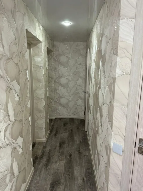 Двухэтажный дом с баней и бассейном