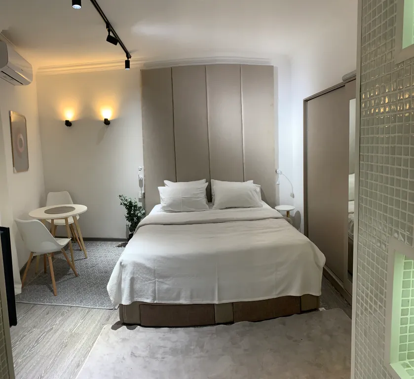 Квартира Маленькая студия в центре — аренда посуточно в Баку