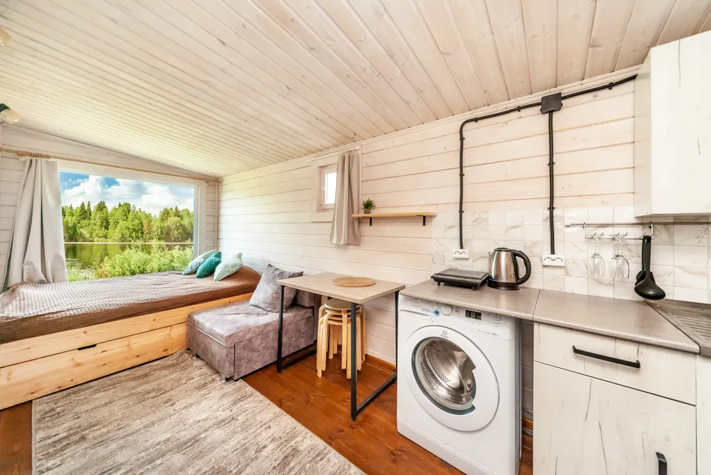 Домик на двоих с панорамным окном №2