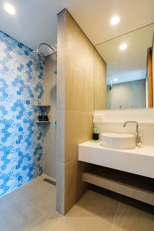 Laguna Lakeside residences apartment 1405