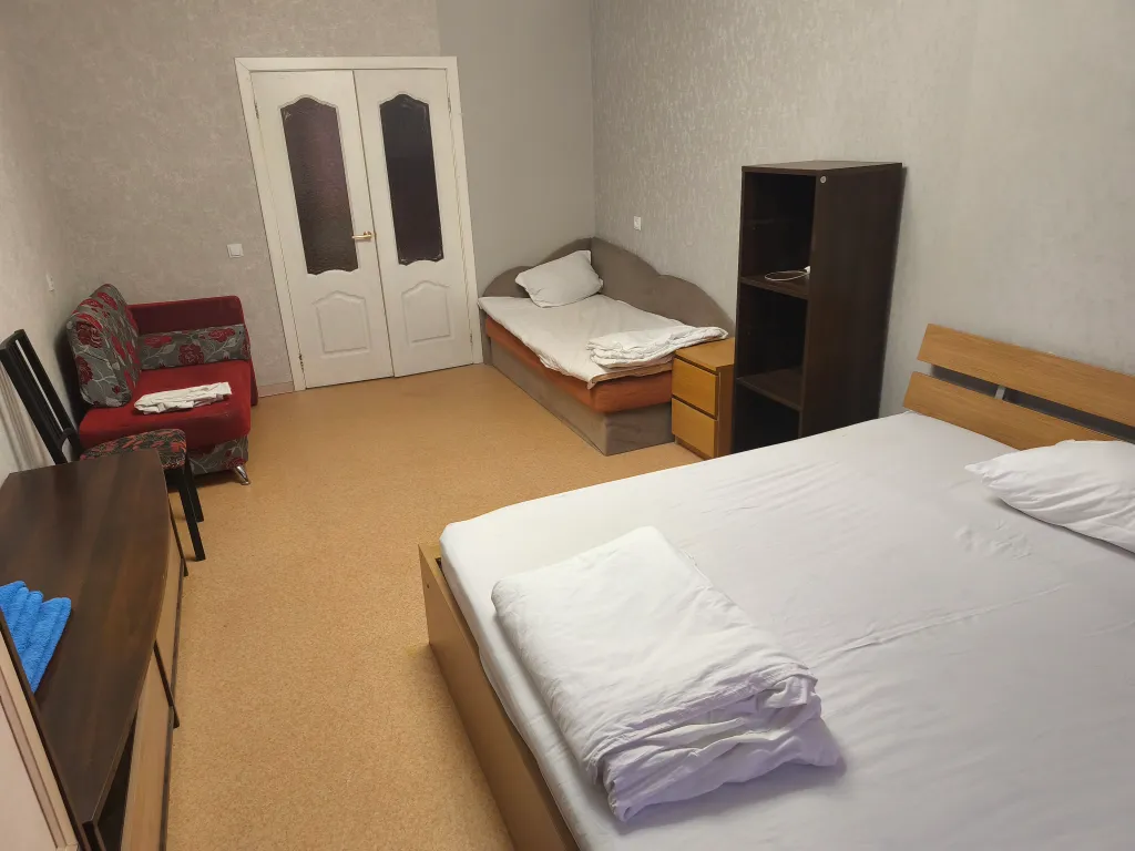 Большая трёхкомнатная квартира в районе железнодорожного вокзала