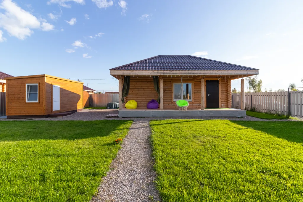 Уютная благоустроенная дача в черте города