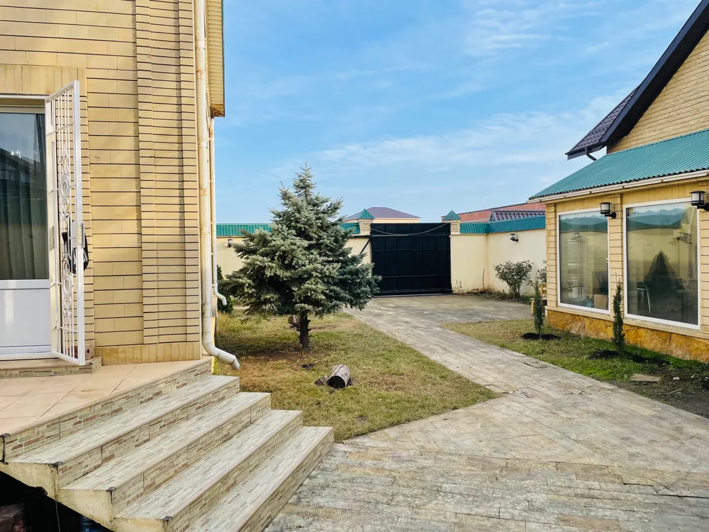 Уютный большой дом у моря