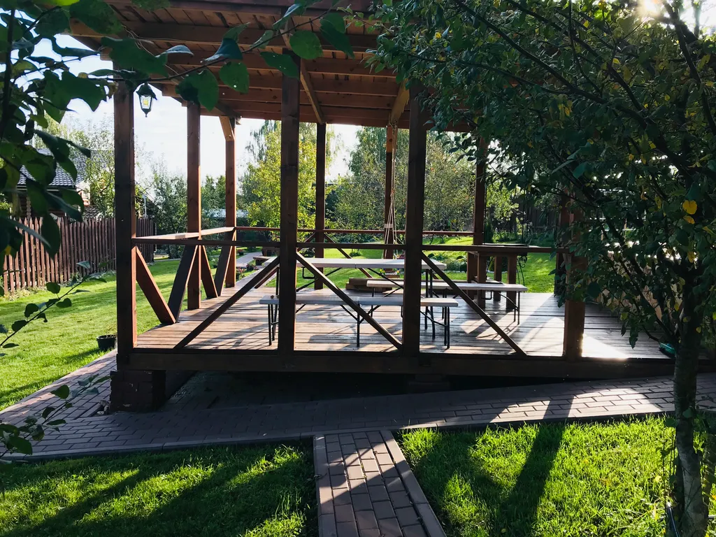 Коттедж Лада в черте города с сауной