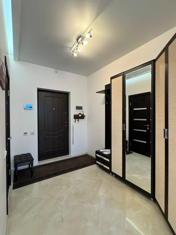 Квартира с камином у леса