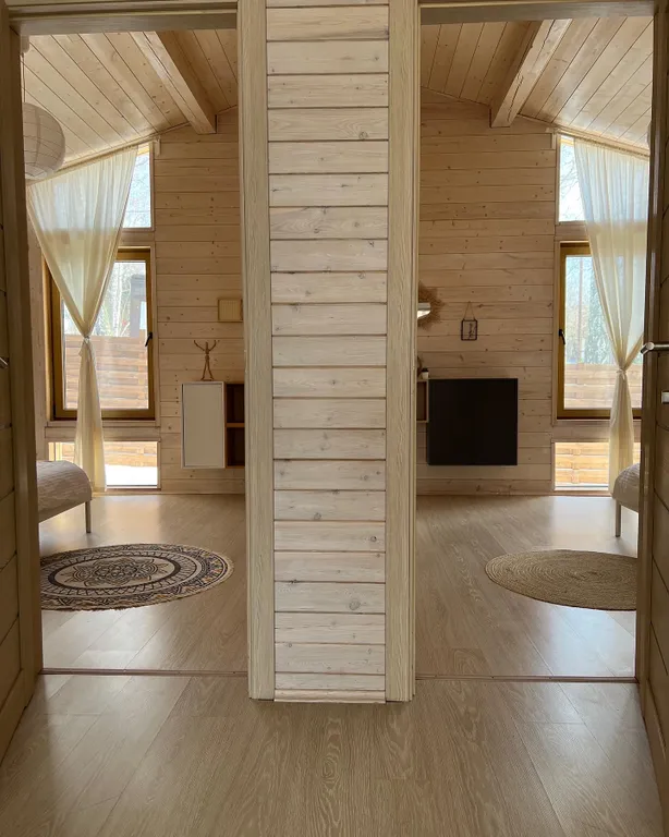 Шале с панорамными окнами и видом на озеро Чебаркуль