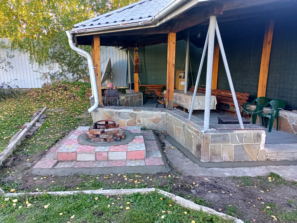 Коттедж на берегу озера