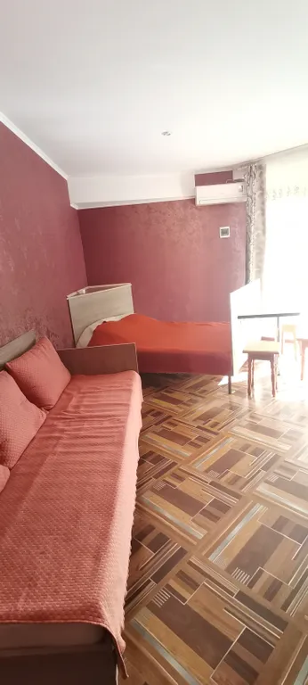 Уютная квартира-студия в гостевом доме в исторической части города