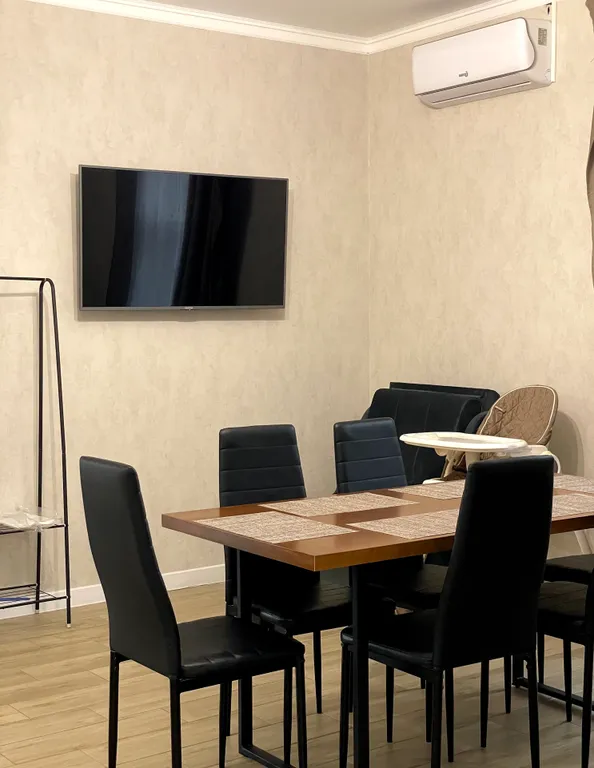 Коттедж уютный дом с подогреваемым бассейном