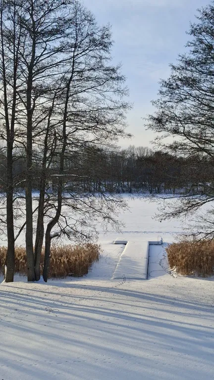Современный дом на берегу озера в национальном парке Браславские озера