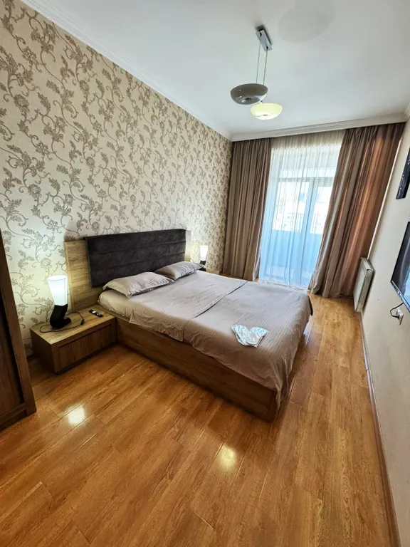 Двукомнатная квартира в Бизнес центре — аренда посуточно в Тбилиси