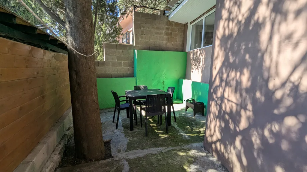 Дом рядом с парковой зоной