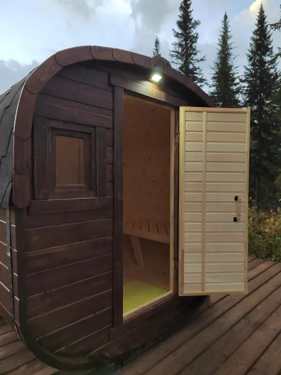 Коттедж Уютный, теплый дом с видом на горы в тихом, красивом месте — Шерегеш