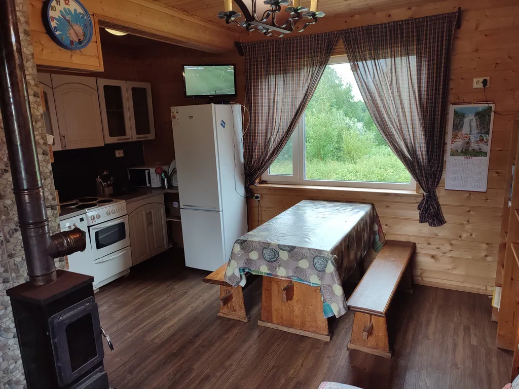 Коттедж Хонга ранда у озера с пляжем