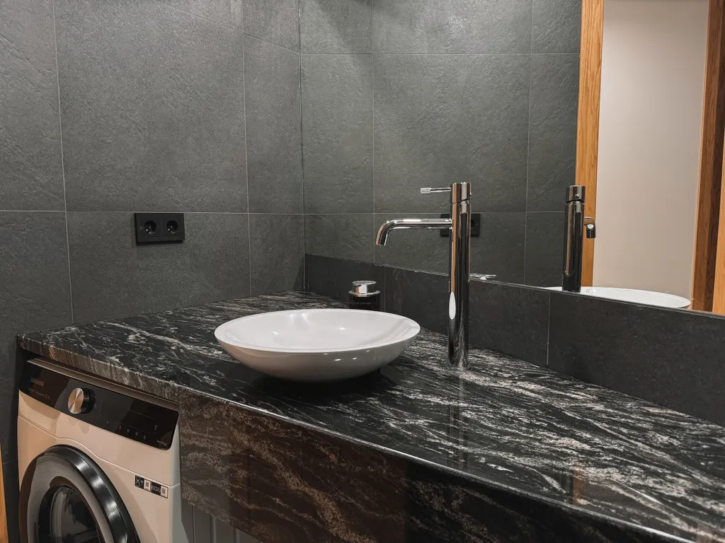 Современные апартаменты в шаговой доступности от моря