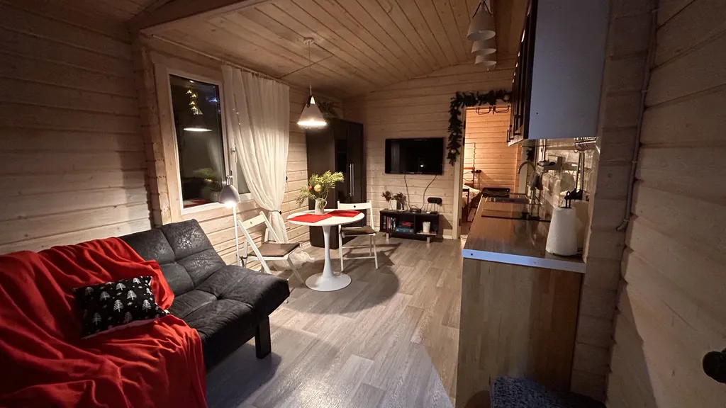 Коттедж Уютный домик на берегу реки — Тверь