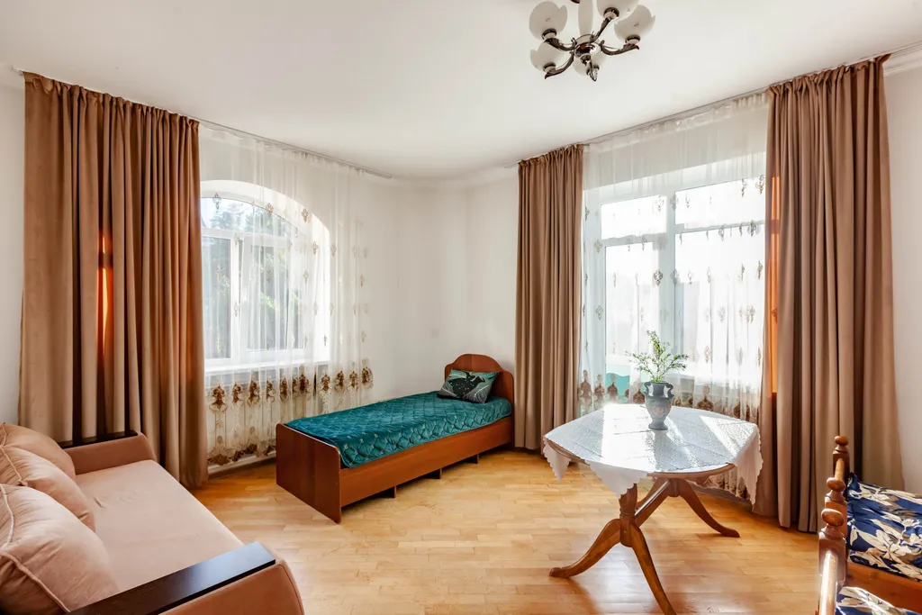 Уютный дом в центре города