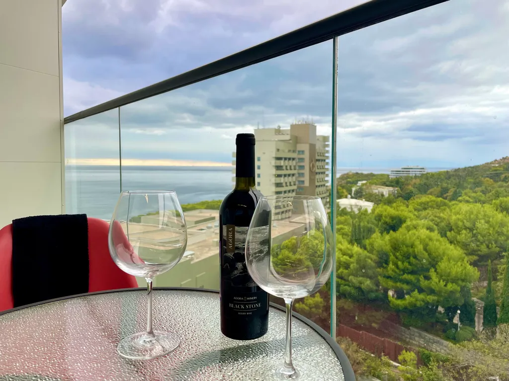 Апартаменты с видом на море