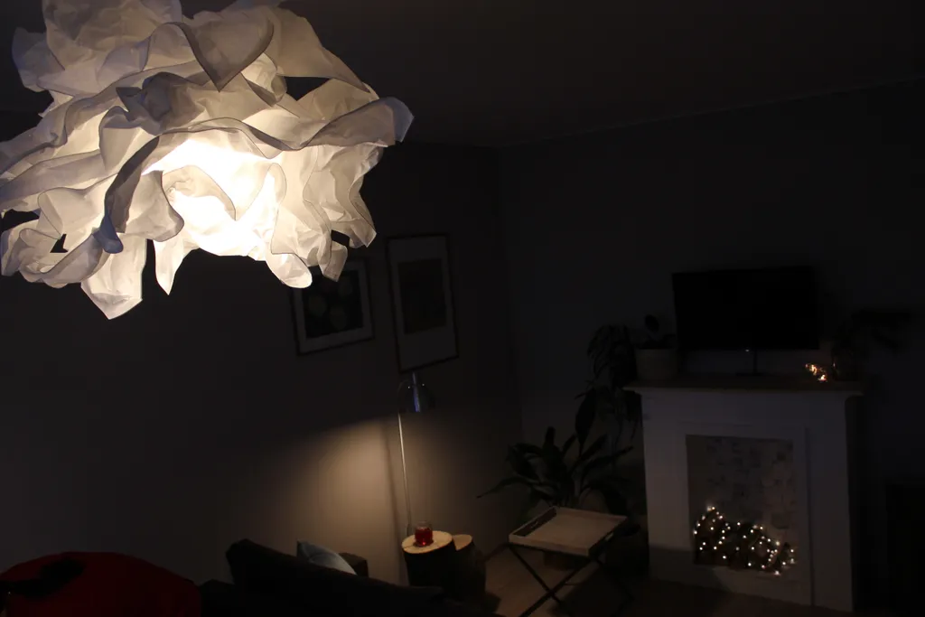 Уютная квартира с камином