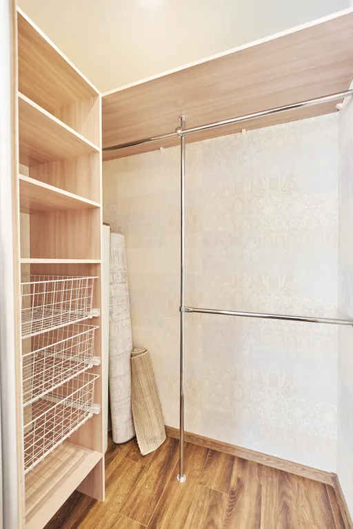 Трехкомнатная квартира у Лагерного сада