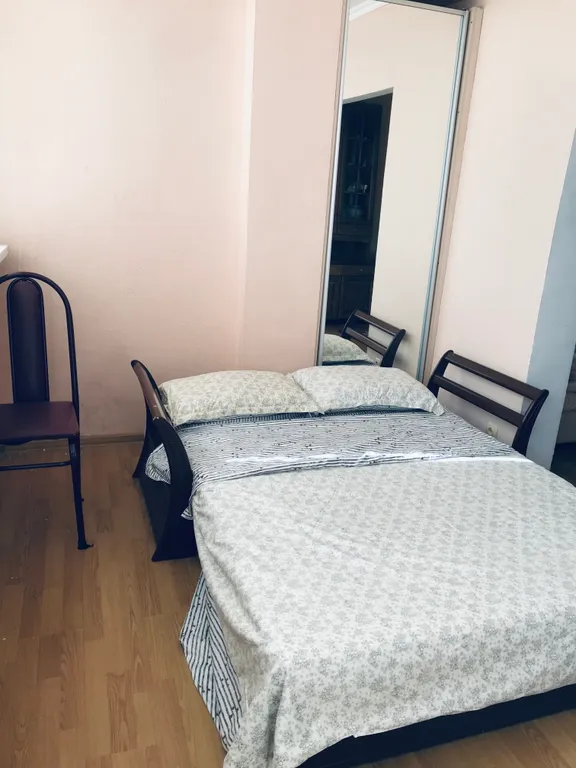 Солнечная квартира в центре города с видом на море