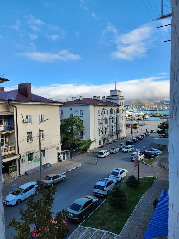 Просторная квартира в центре у моря