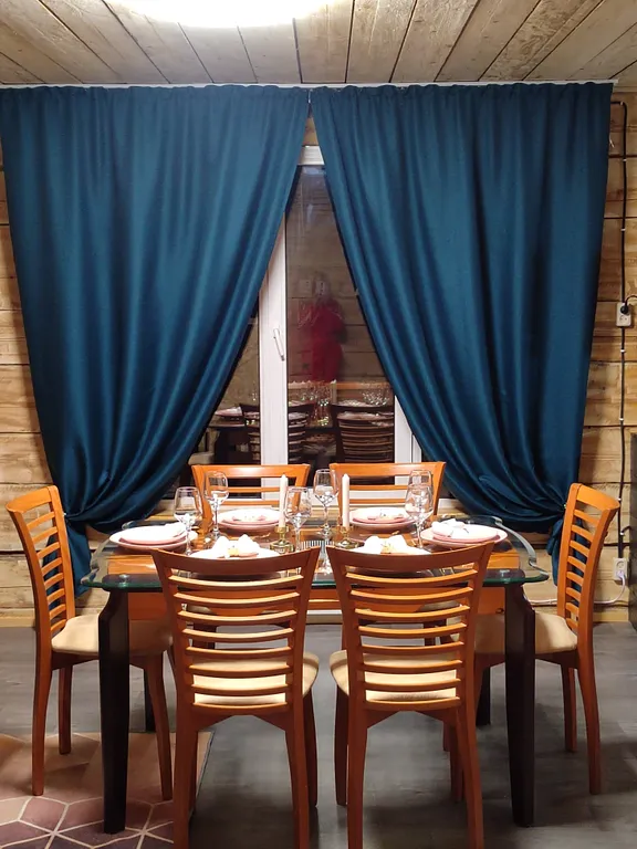 Коттедж Уютный, теплый дом с видом на горы в тихом, красивом месте — Шерегеш