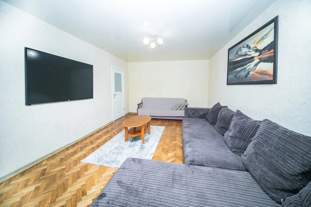 Квартира Центр 2-х комнатная квартира на 6 человек рядом с метро — Минск