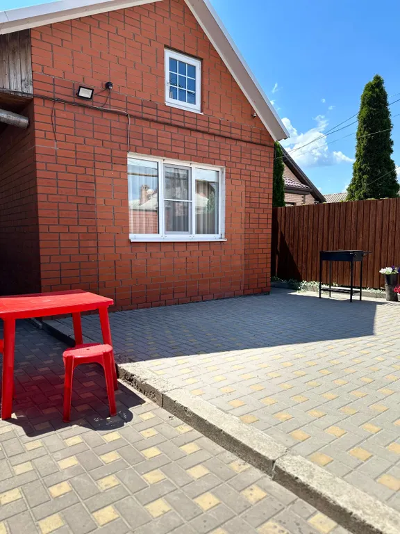 Коттедж в центре с собственным двором