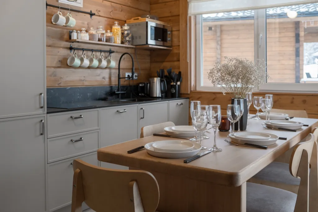 Атмосферный дом на горе в Шерегеше