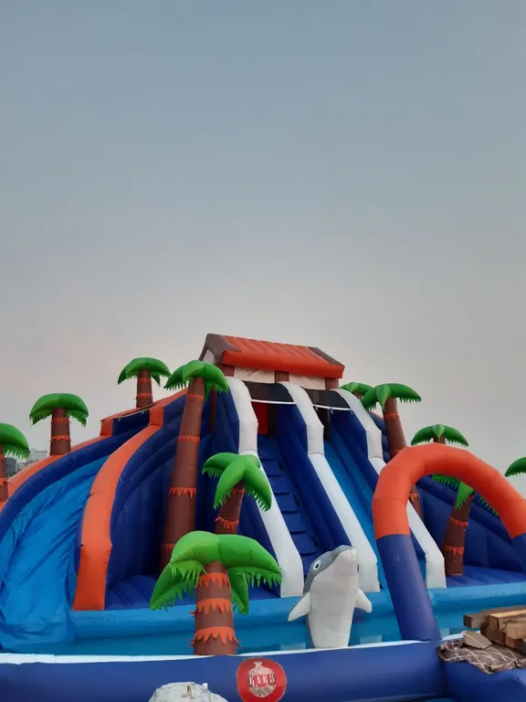 Отличная студия с видом на море, в центре