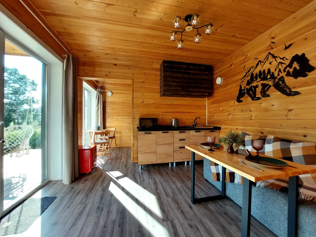 Уютный домик с сауной на берегу Ангары рядом с городом