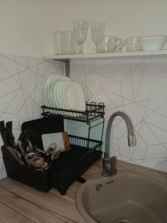 Студия напротив ГУОР по хоккею