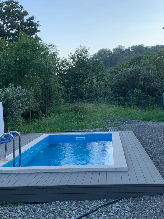 Апартаменты у реки