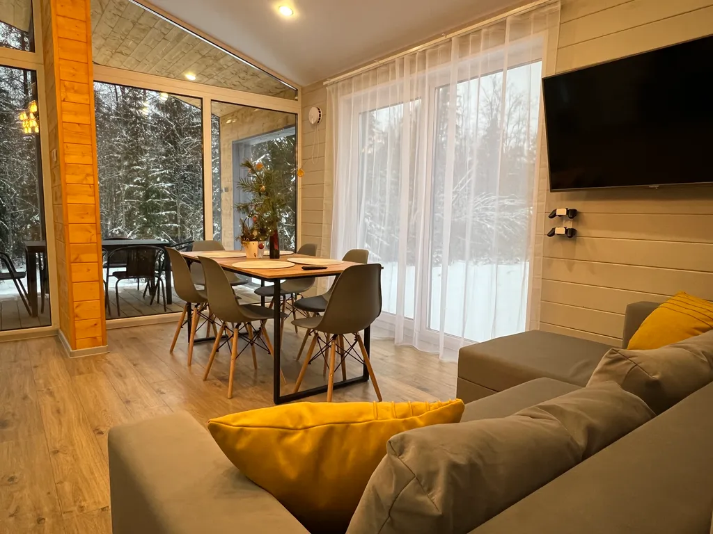 Коттедж Дом с панорамными окнами в лес — аренда посуточно в Васильево