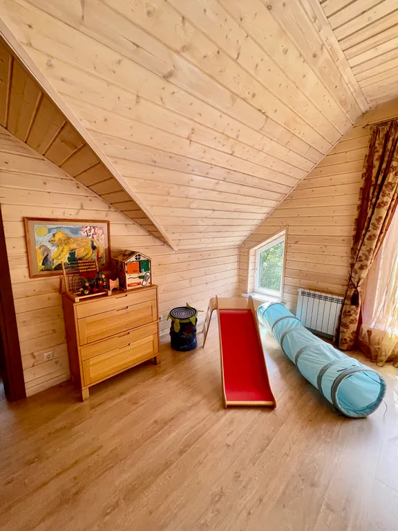 Коттедж с дровяной баней на берегу озера