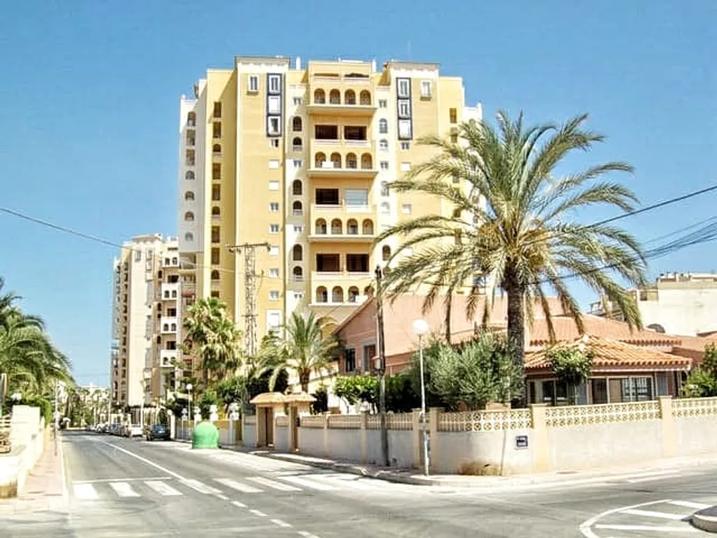 4-комнатная Квартира