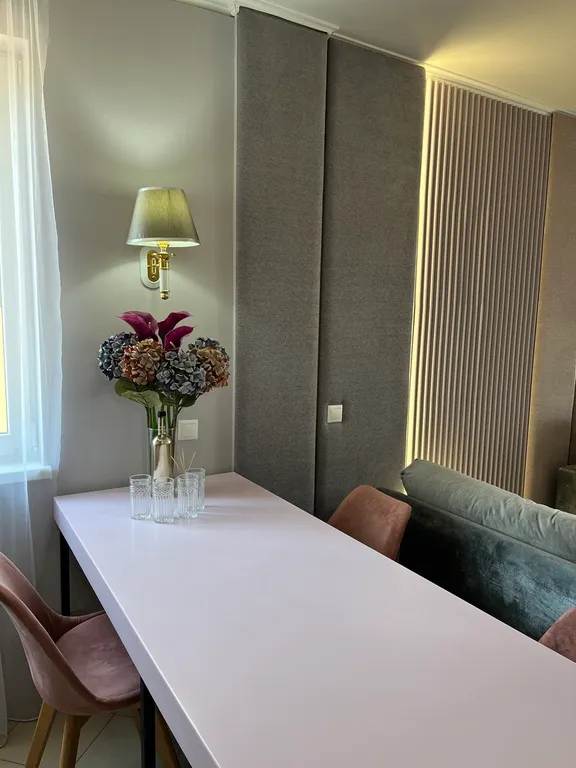 К вашему вниманию классные современные апартаменты с бассейном в доли