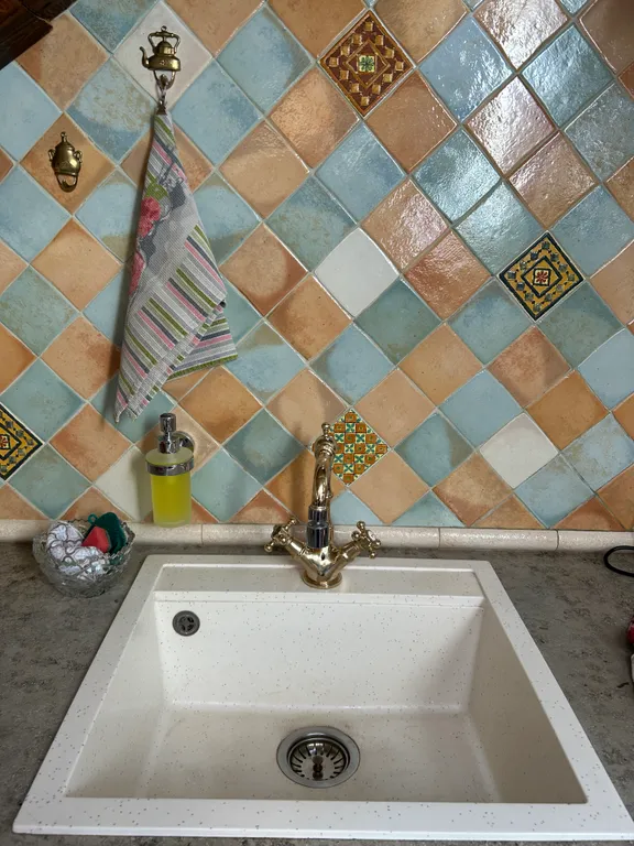 Домик рядом Сорочаны, Волен