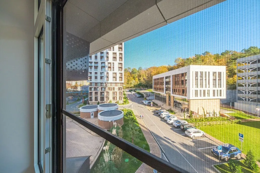 Дизайнерская светлая студия для 3 человек